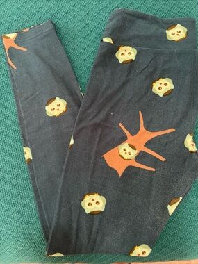 LuLaRoe Black Leggings with Brownish-Tan and Cream Owl Print